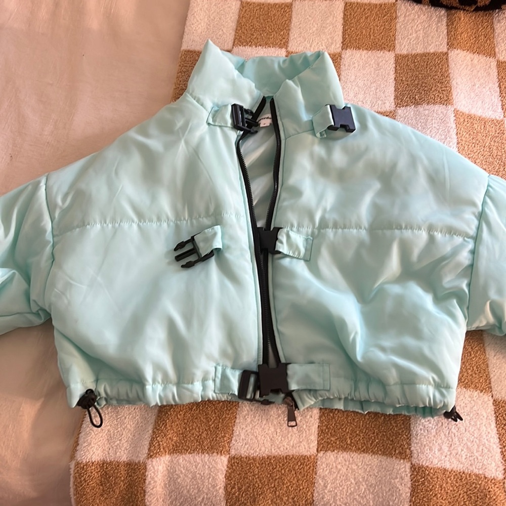 Mint cropped puffer coat